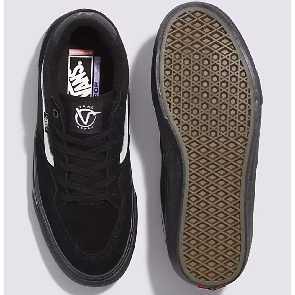 Vans WMNS Rowan
Black/Black/White
VN0A5JICB8C
Sneakers - Picture 3 of 16